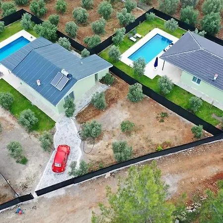 Villa Ege Goecek Havuzlu Tam Muestakil Dalaman
